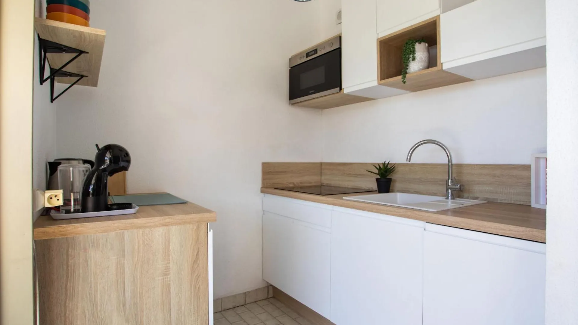 Studio Le Ponant By Interhome Saint-Laurent-du-Var Francja