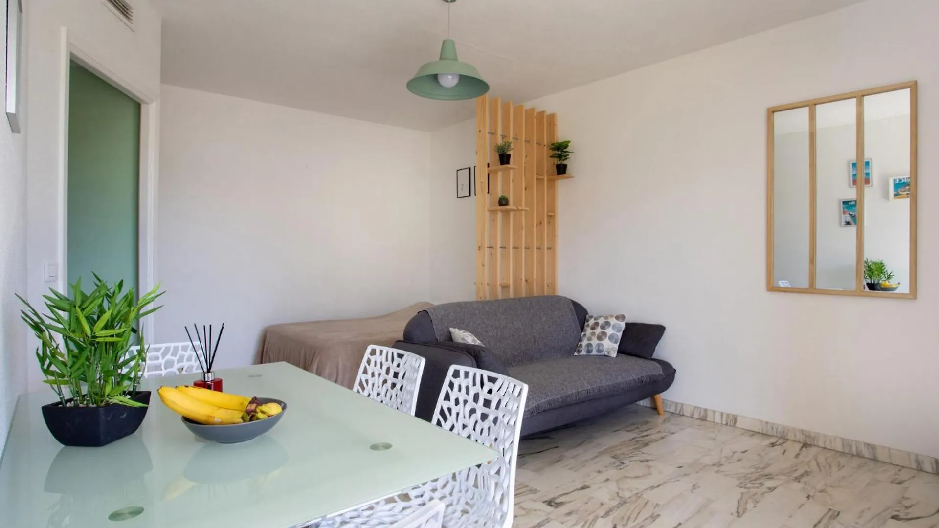 Apartament Studio Le Ponant By Interhome Saint-Laurent-du-Var